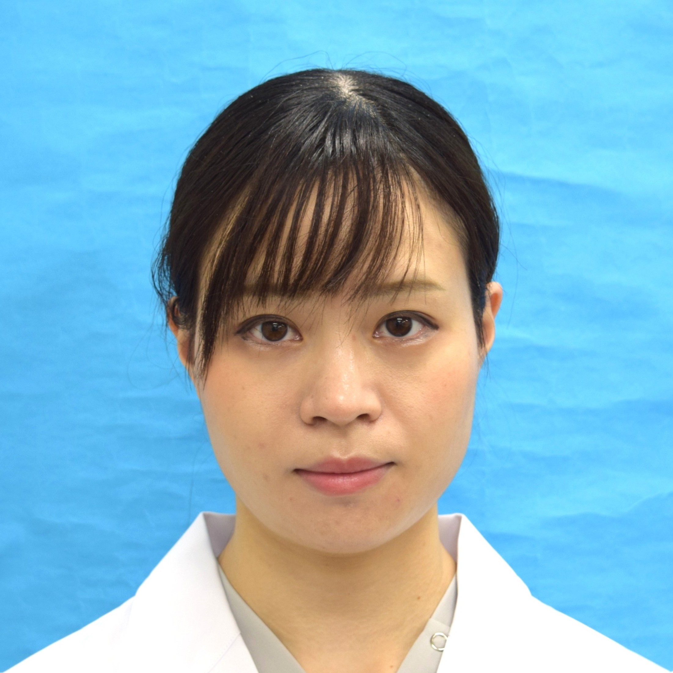 野村 麻衣